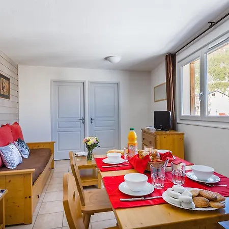 Aparthotel Lagrange L'oree Des Cimes